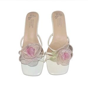 Zara tag for exposure - White Mules with Pink Flower Design kitten heels